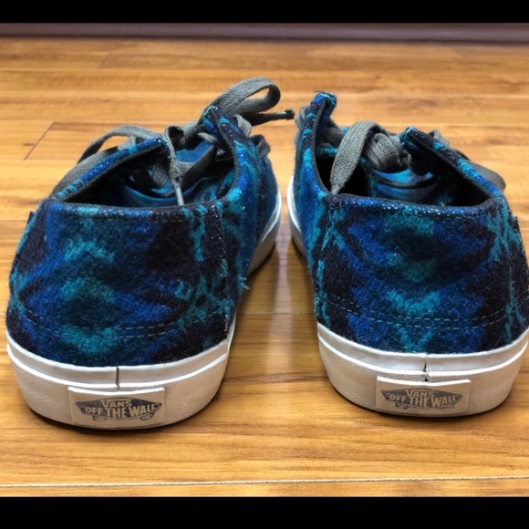 Aztec Van’s shoes - Picture 6 of 6